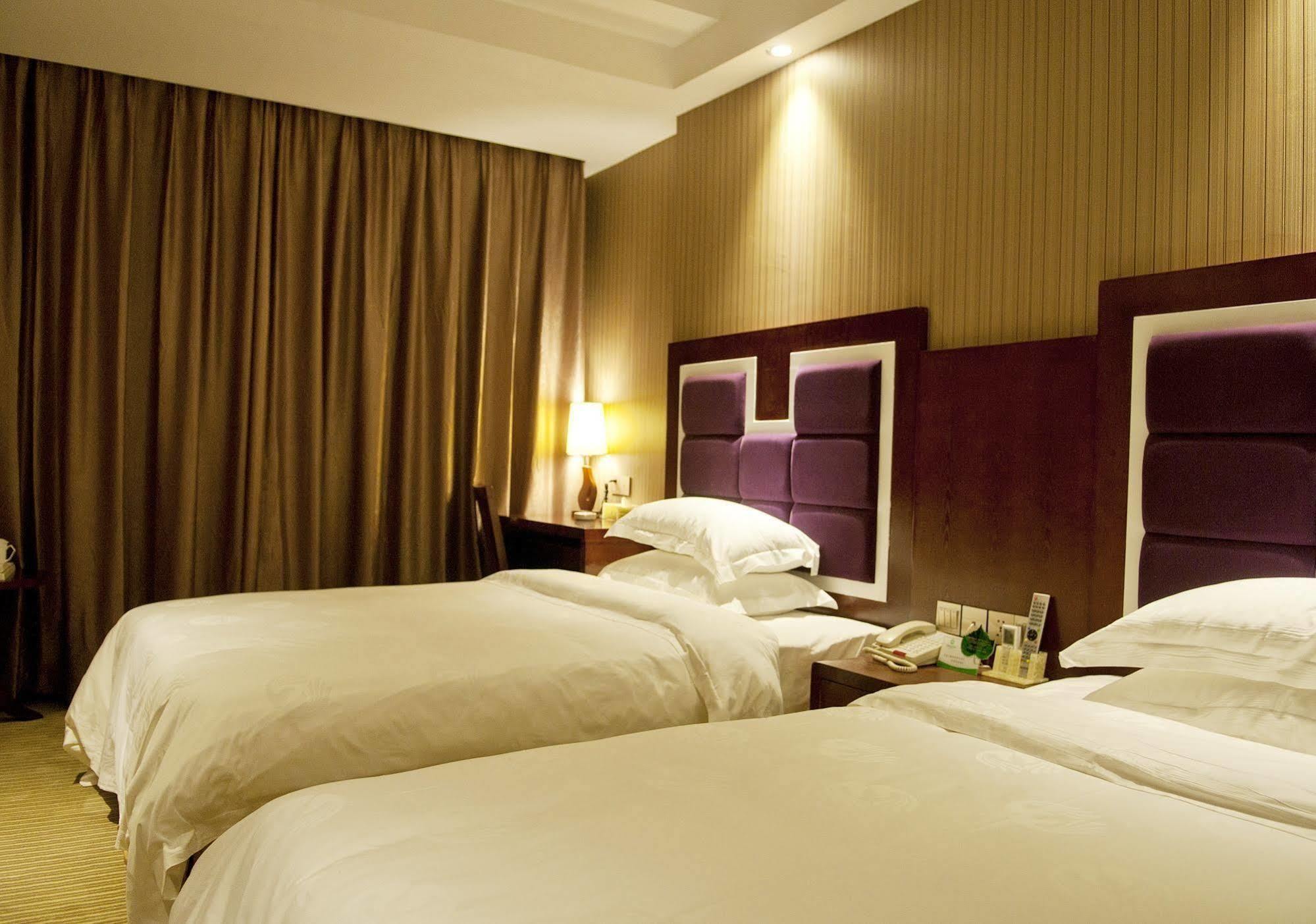 Yuwei Business Hotel Гуйлинь Экстерьер фото